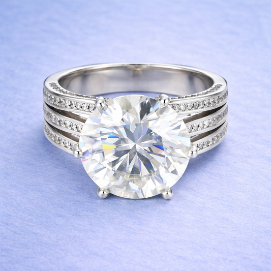 10 CT Moissanite Ring